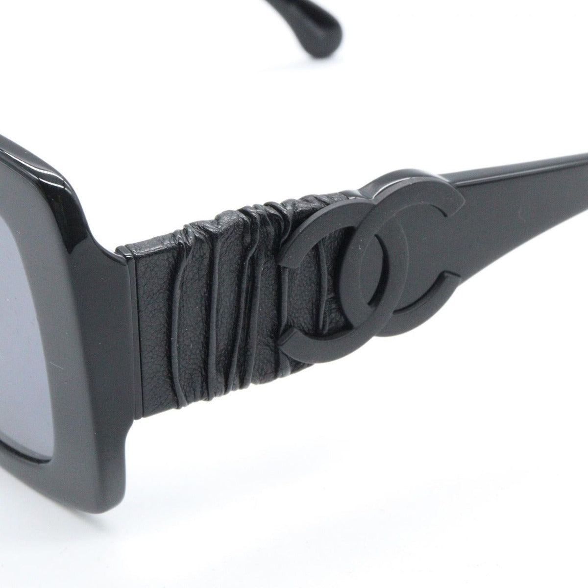 Chanel Sunglasses 888 T8 Black — view 5