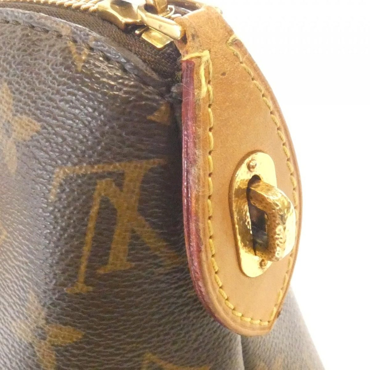 Louis Vuitton Monogram Lock It Chain Bag — view 4