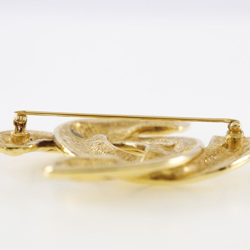 Chanel Coco Mark Matelasse Gold Plated Ladies 34.3g Brooch