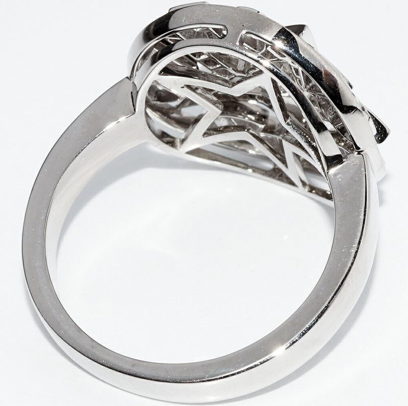 Chanel Ring 18K White Gold Diamond Comet Ring J4123