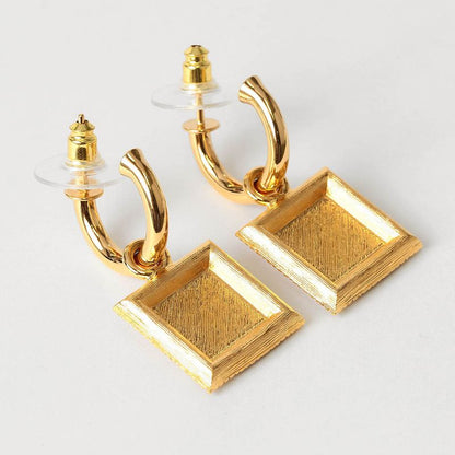 Chanel Earrings Stud Earrings Gold/pink