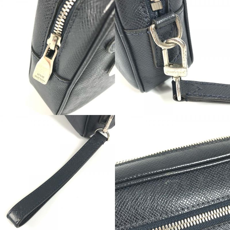 Louis Vuitton Second Bag Pochette Casai M33423 Taiga Leather Blue Marine Navy