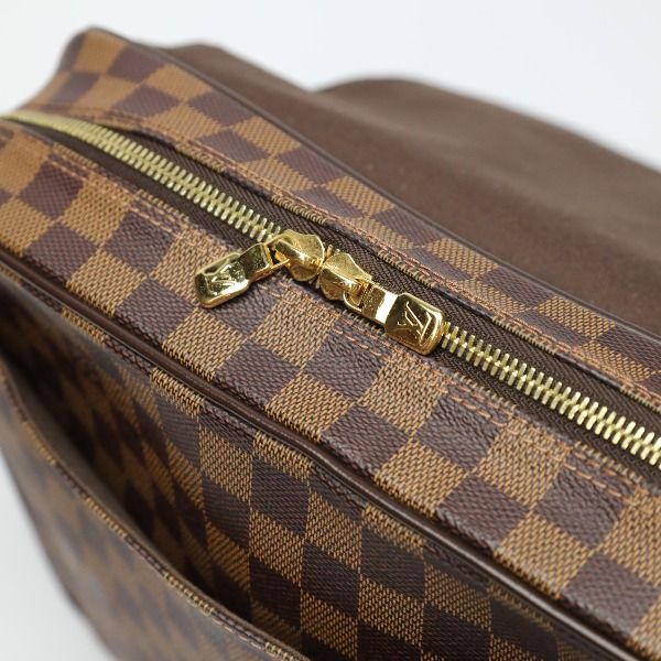 Louis Vuitton N41149 Damier Crossbody Shelton MM Shoulder Bag Louis Vuitton