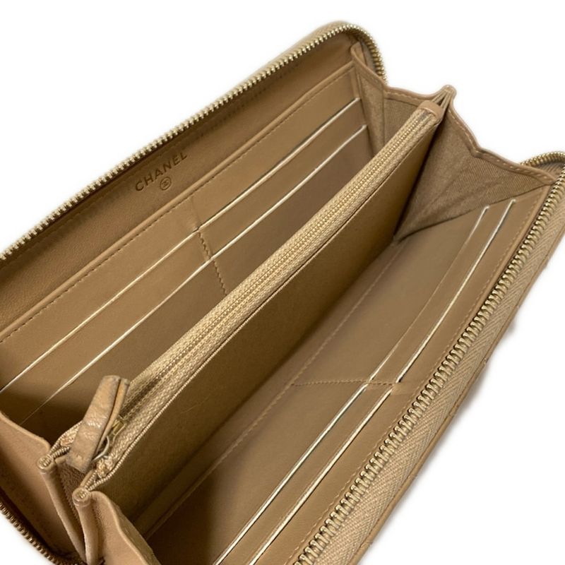 Chanel Long Wallet V-stitched (chevron) Beige Coco Mark/gold Hardware / Round
