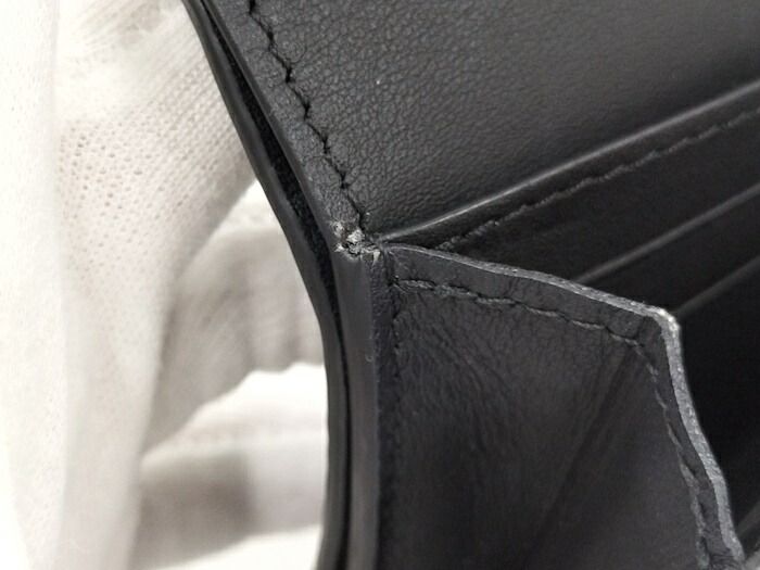 Louis Vuitton Porte Feuille Capucines Bifold Wallet Navy M62157