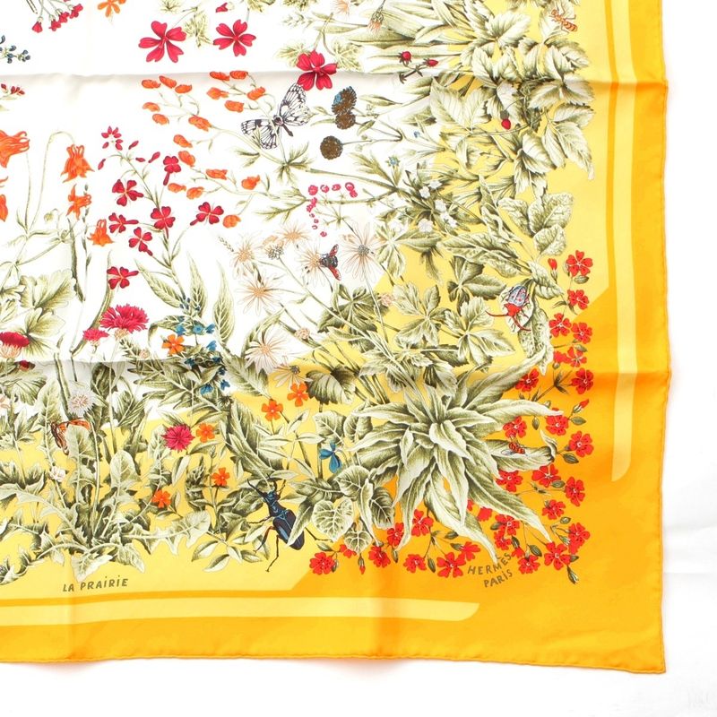Hermes Carré 90 LA Prairie Meadow Silk Scarf Yellow