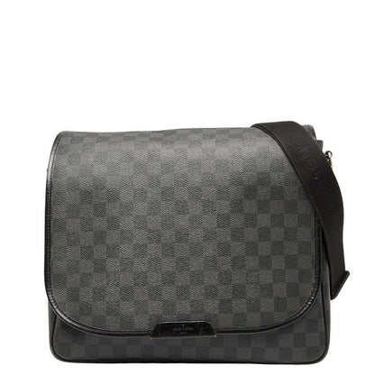 Louis Vuitton Damier Graphite Daniel MM Crossbody Shoulder Bag N58029 Black PVC