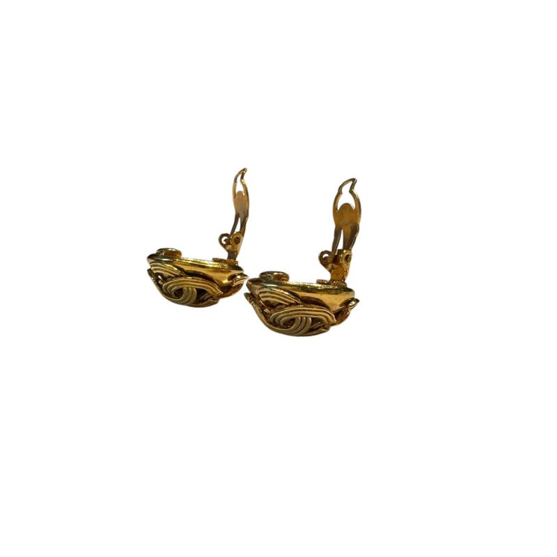 Chanel 22114899007630 94A Triple Coco Mark Earrings Ladies Gold -