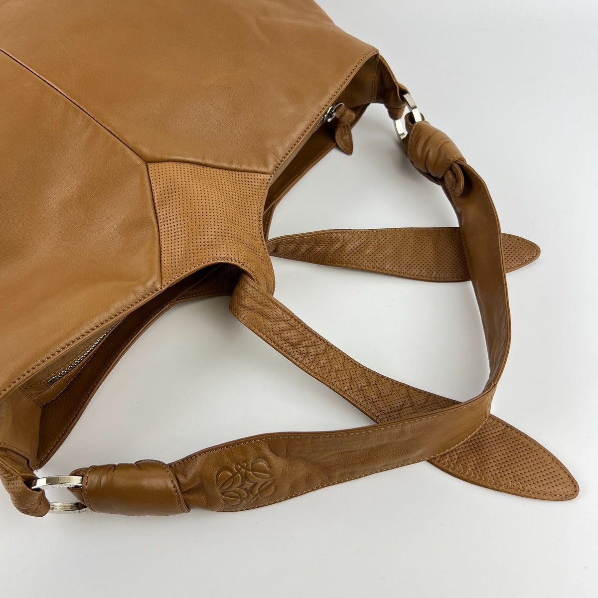 Loewe Anagram Shoulder Bag Brown Leather Vintage — view 14