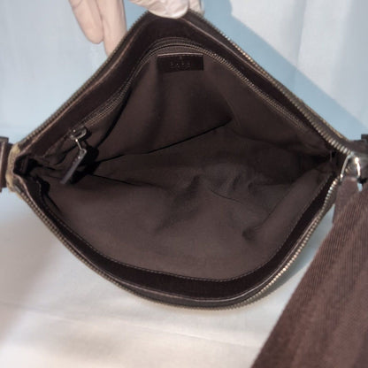 Gucci GG Canvas Shoulder Bag Brown — view 9
