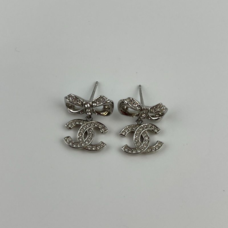 Chanel Coco Mark Accessories Ribbon Earrings Silver B18P Vintage Ladies