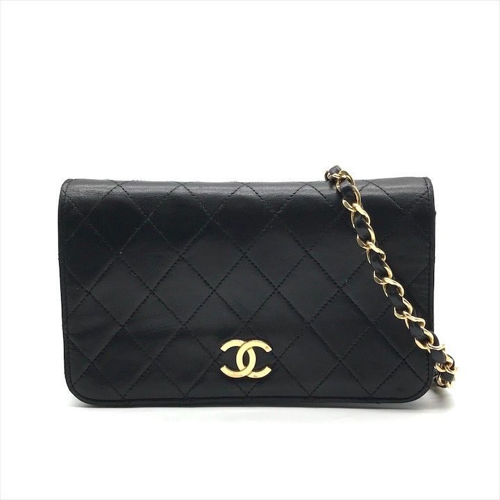 Chanel Quilted Lambskin CC Logo Push Lock Shoulder Bag Black