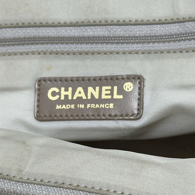 Chanel New Travel Line Tote MM A15991 Beige Leather