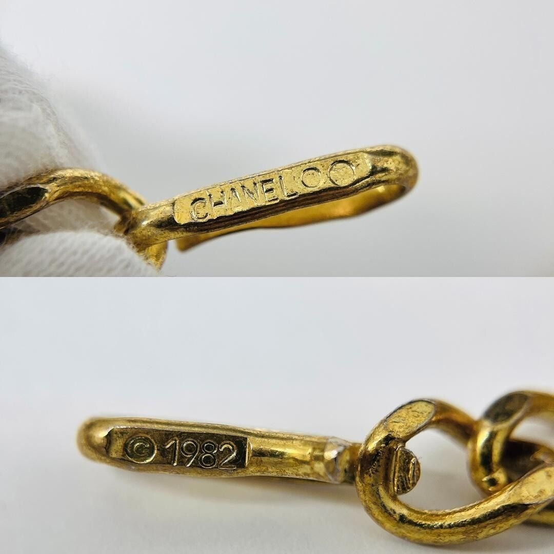 Chanel Vintage CC Medallion Round Logo Chain Belt Gold