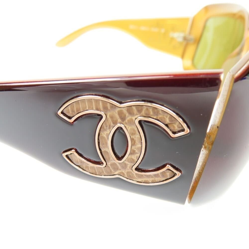 Chanel CC Vintage Logo Mother of Pearl Sunglasses 6022-Q Brown Amber
