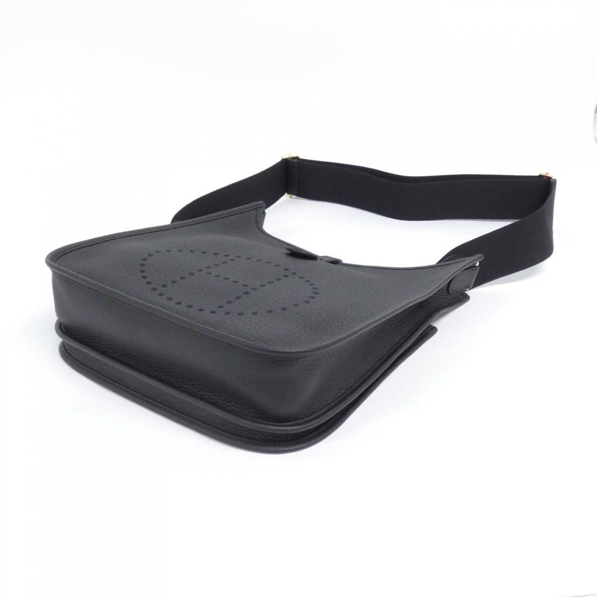 Hermes Evelyne 3 PM Shoulder Bag — view 3
