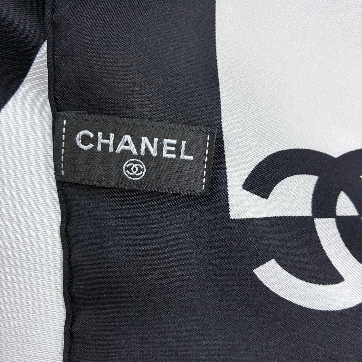 Chanel Silk% Large Scarf CC Logo Mademoiselle White Black — view 7