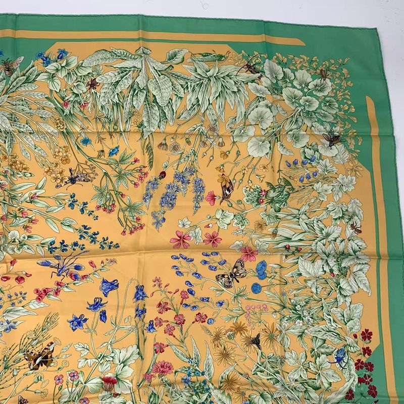Hermes Carre 90 Silk Scarf LA Prairie Meadow Green