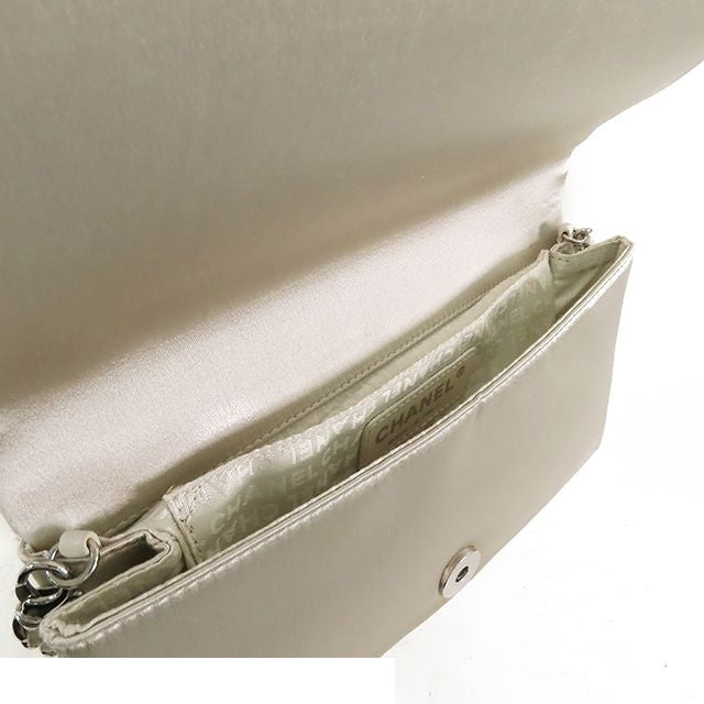 Chanel Chain Shoulder Bag with Mirror Silver Satin Leather Clutch — view 5