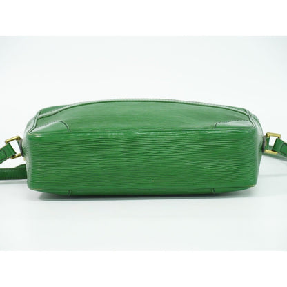 Louis Vuitton LV Trocadero 27 Epi Leather Shoulder Bag Pochette — view 3