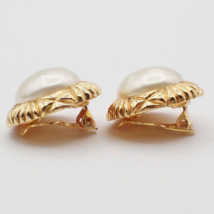 Chanel Earrings Pearl Gold 61ka992