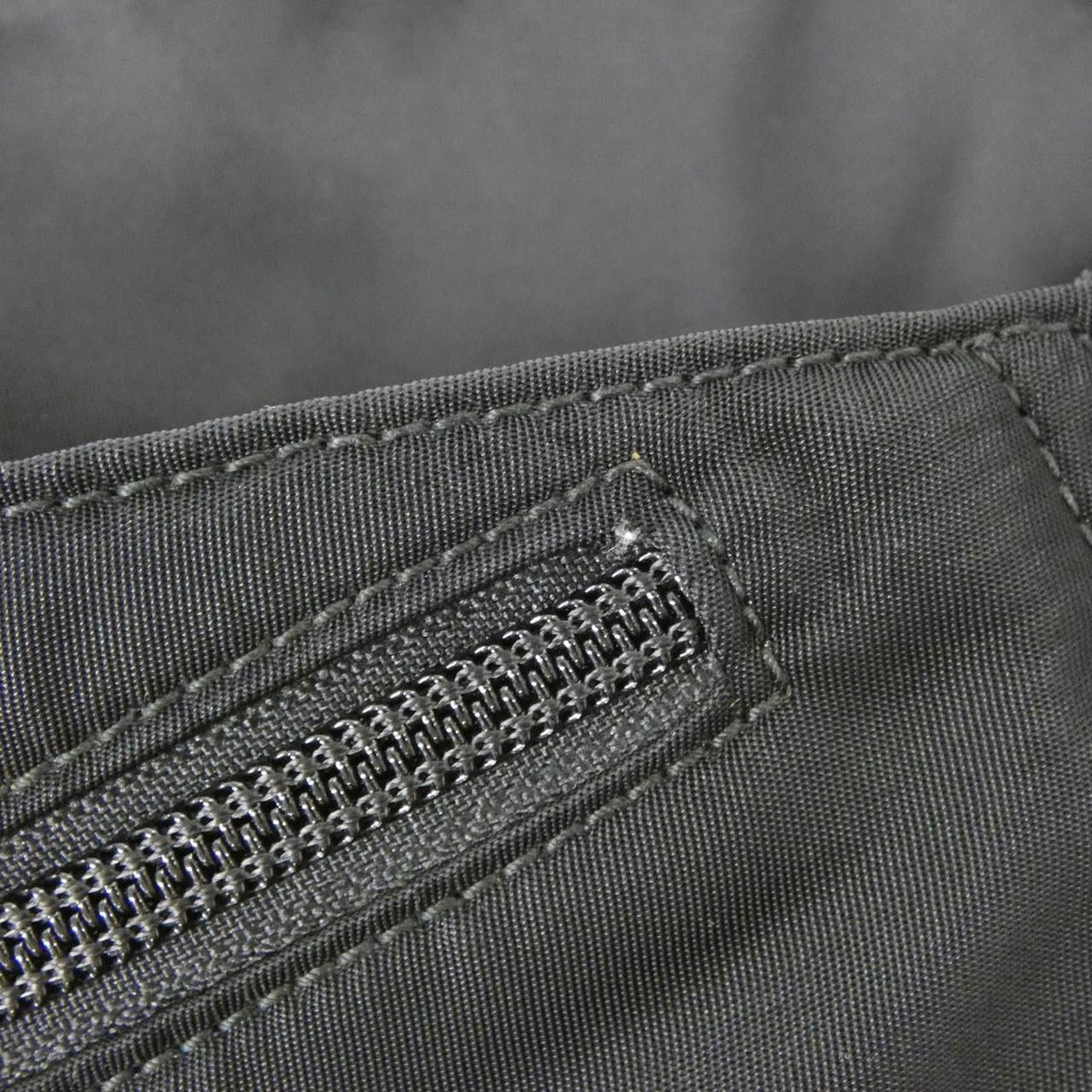 Prada 2 Vl001 Waist Bag — view 7
