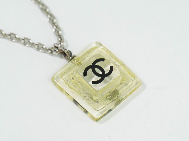 Authentic Chanel Coco Mark Necklace Pendant Plastic Metal Silver Hardware Clear