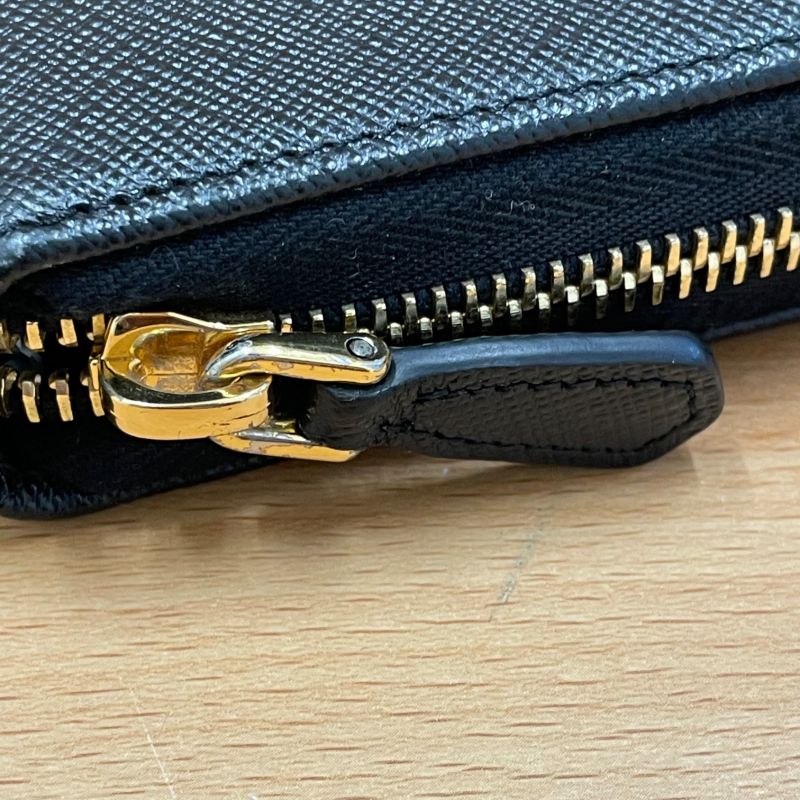 Prada Saffiano Round Zipper Long Wallet A25-1225