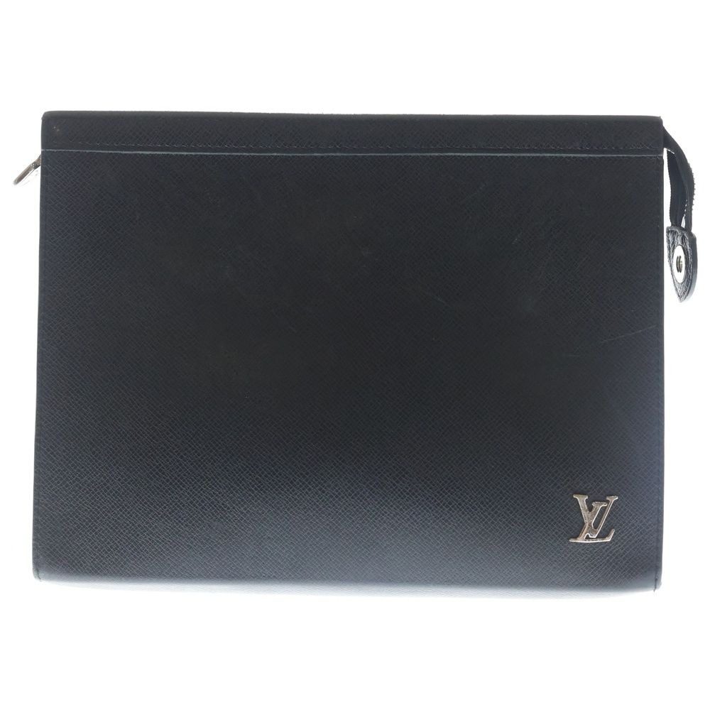 Louis Vuitton Taiga Pochette Voyage Clutch Case Pouch Black Leather Silver