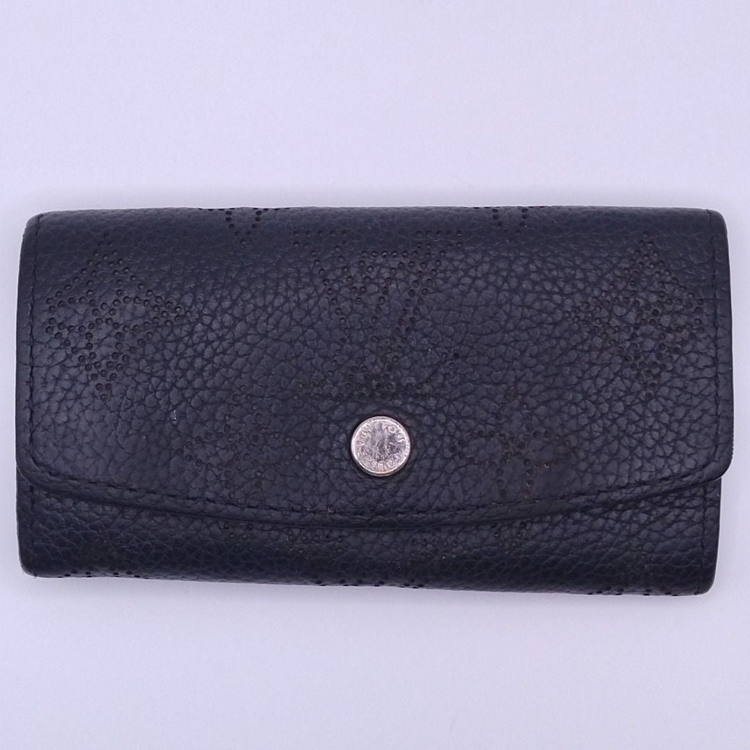 Louis Vuitton Key Case Multicles 4 Mahina Noir Black Key Holder
