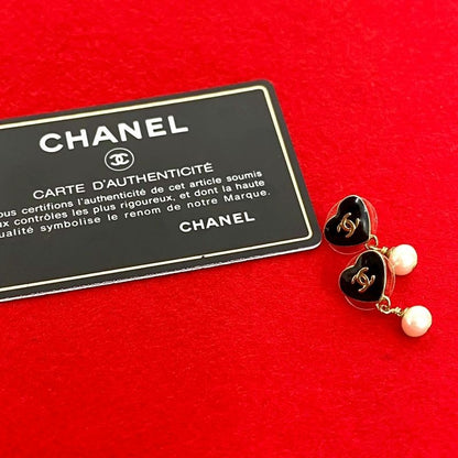 Chanel Coco Mark Heart Motif GP Faux Pearl Earrings Accessories 04A