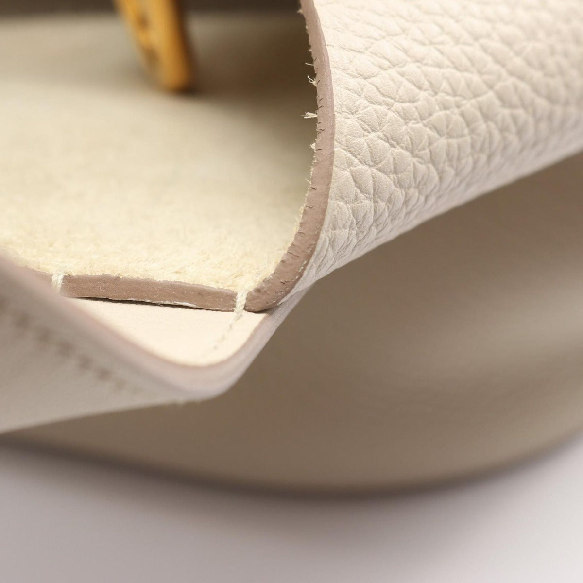 Hermes Handbag in the Loop 23 Beton Leather — view 8