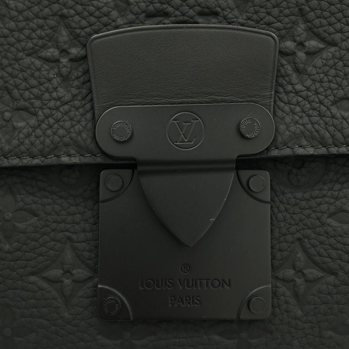 Louis Vuitton Taurillon Monogram S Lock Briefcase — view 5