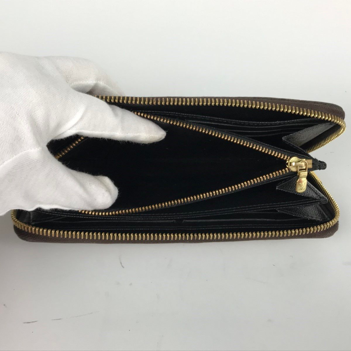 Louis Vuitton Monogram Giant Reverse Zippy Wallet M69353 Brown