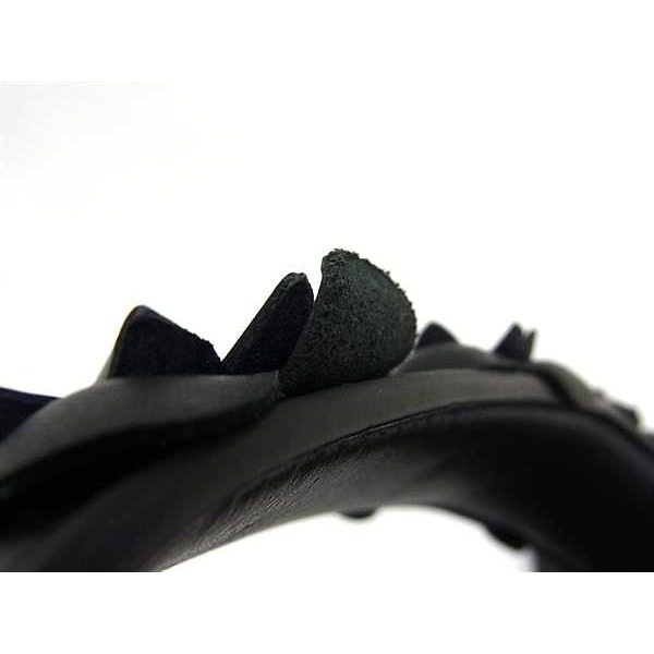Fendi Strap Leather Flower Bag Shoulder Black — view 5