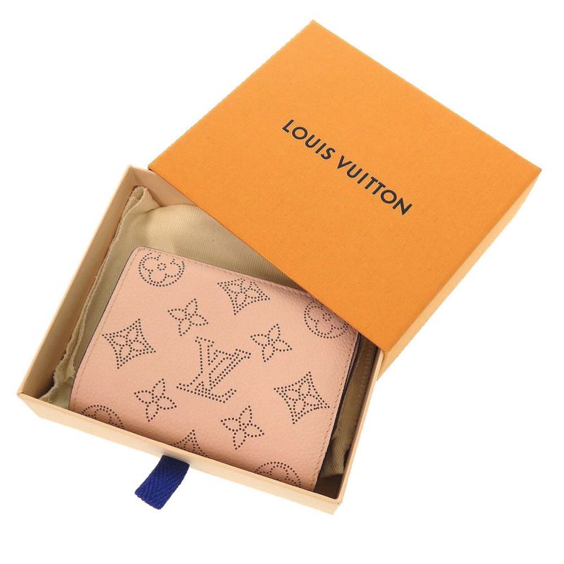 Louis Vuitton Monogram Mahina Portefeuille Cles A Magnolia M80629 IC Tag Fold