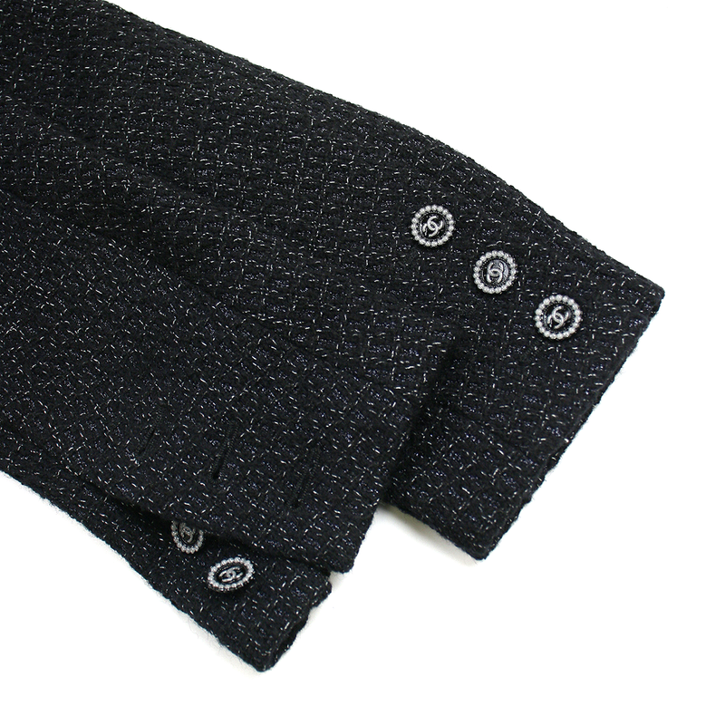 Chanel 24aw Bow Tie Collar Coco Mark Button Tweed Short Jacket P78054v69891