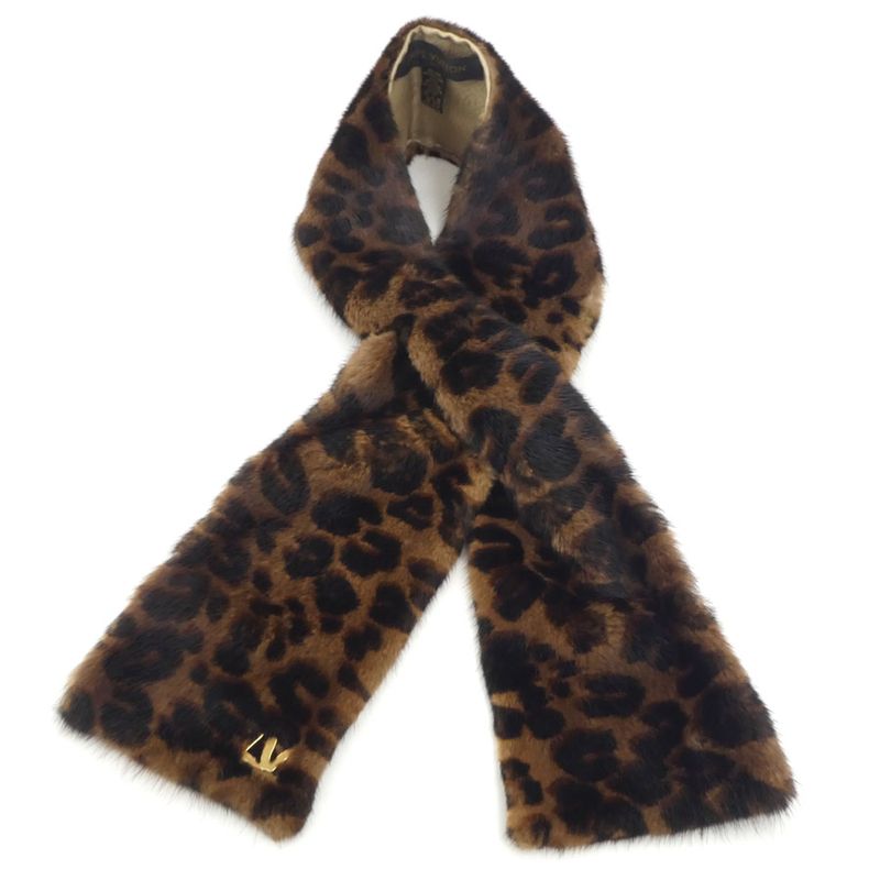 Louis Vuitton Tippet Scarf