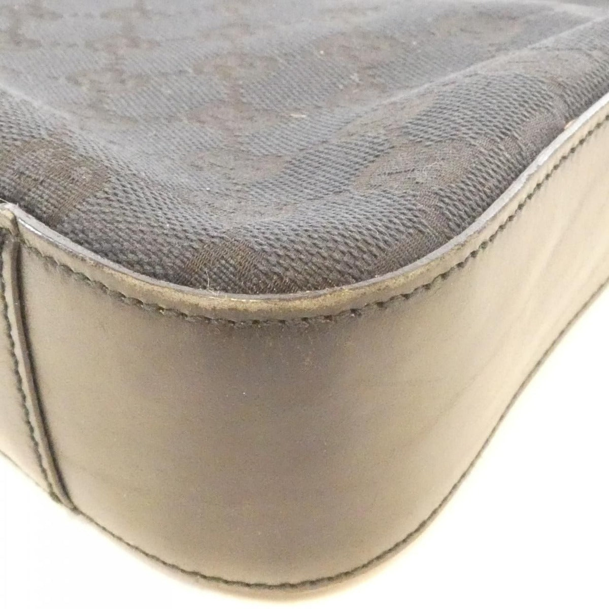 Gucci 001 Shoulder Bag — view 2