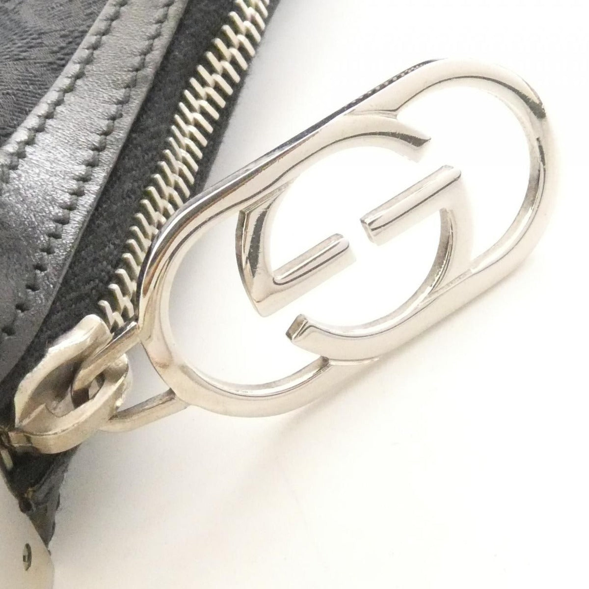 Gucci 001 Shoulder Bag — view 3