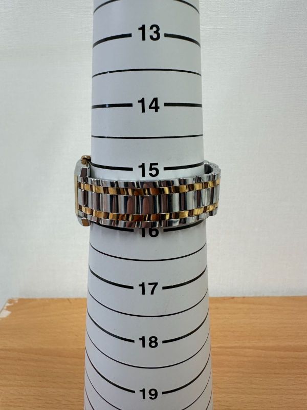 Fendi 7000l Quartz Watch Shell Dial Diamonds Working A25-2017