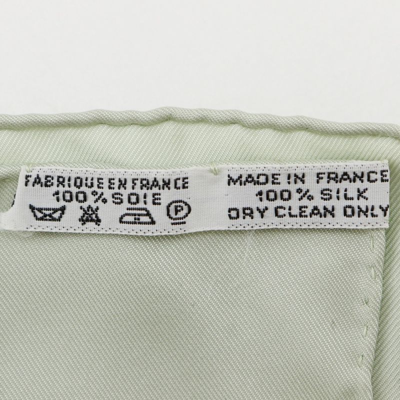 Hermes Carre 90 Costumes Civils Actuels Modern Civilian Attire Rare Light Green