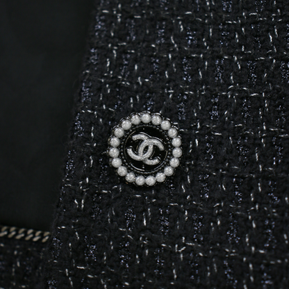 Chanel 24aw Bow Tie Collar Coco Mark Button Tweed Short Jacket P78054v69891