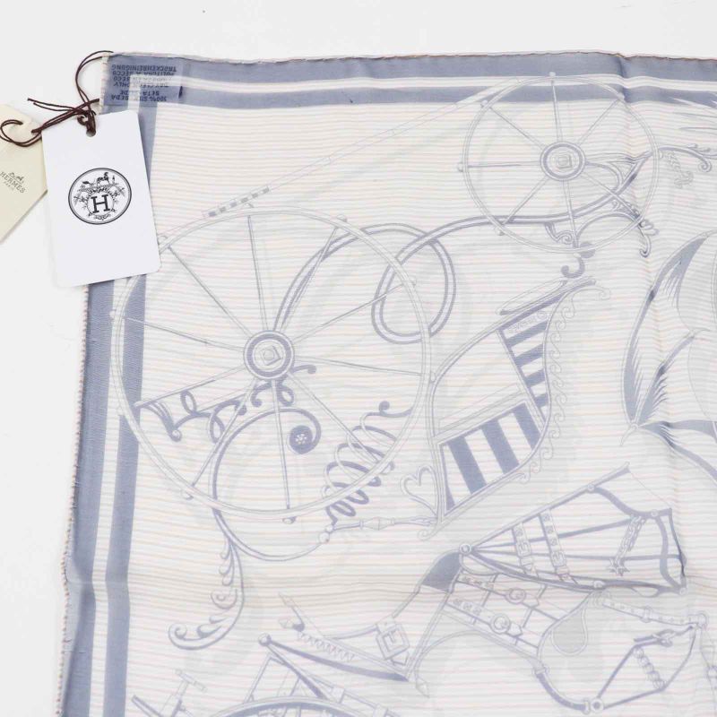 Hermes Gavroche 45 Voitures Enequilibre Elaborate Carriage 100% Silk Scarf