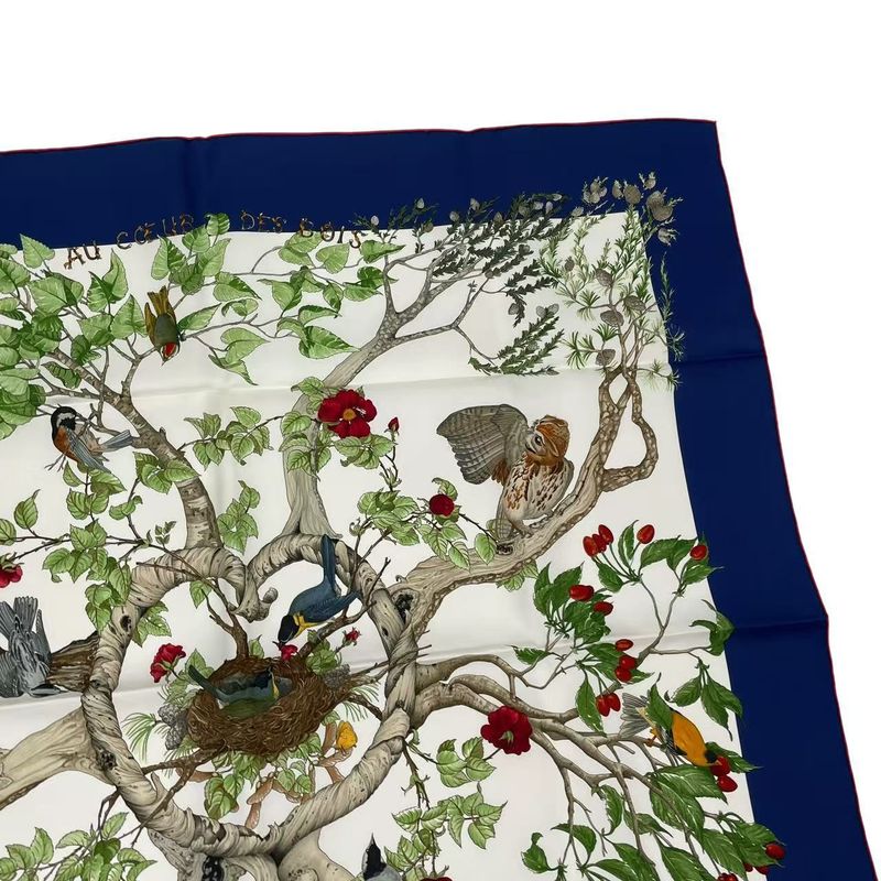 Hermes Carre 90 AU Coeur DES BOIS In The Woods Scarf Silk Navy With Box