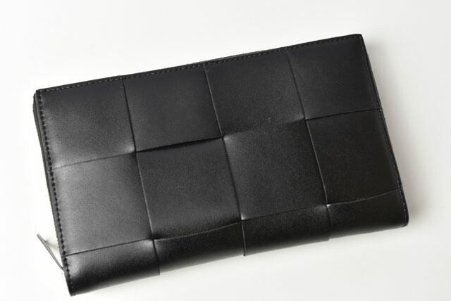 Bottega Veneta Wallet Unused Bottega Veneta Long Wallet Intrecciato Zip-up