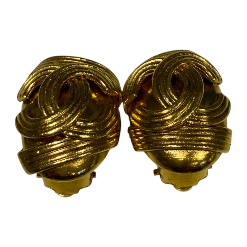 Chanel ⑤ 94A Oval Shape Coco Mark Earrings Ladies Gold