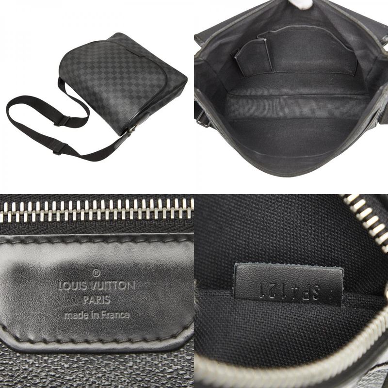 Louis Vuitton Damier Graphite Daniel MM Crossbody Shoulder Bag N58029 Black PVC