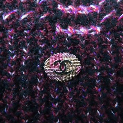 CHANEL P73852 Cashmere Wool Blend V-neck Knit Vest With Coco Mark Hardware