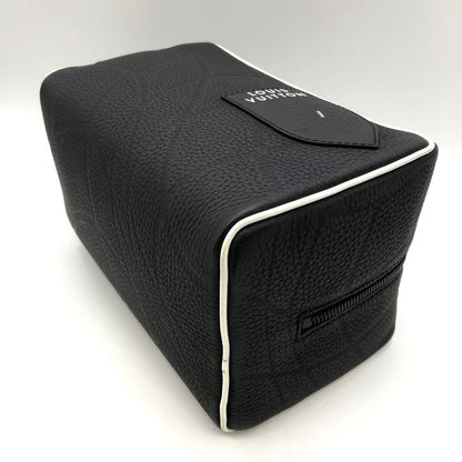 Backpack / Louis Vuitton Cloak Dop Kit 2022 FIFA World Cup Limited Edition